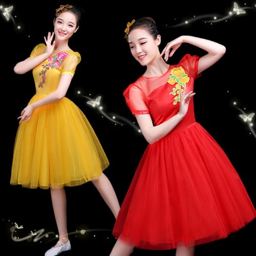 Women's chinese folk dance dresses reg gold colored ancient traditional classical yangko fan umbrella dance costumes dresses